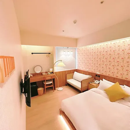 Cat Tail Pocket Inn